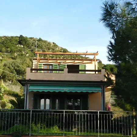 Il Mandorlo * Marciana