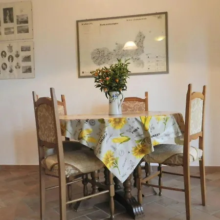 Il Mandorlo * Marciana